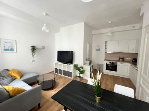 Stuwerviertel Apartment | Brand New 3 Bedroom Apartment