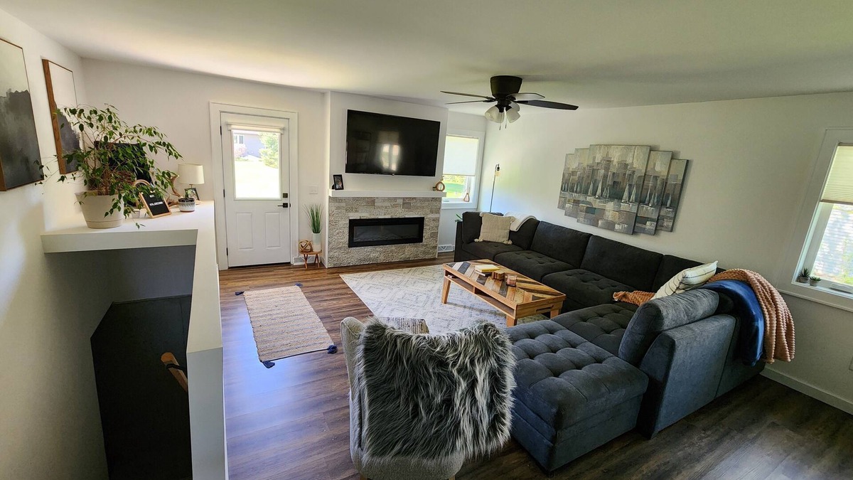 Random Lake House | Brand New 3-bedroom Home in Random Lake with office, quick walk to the beach!