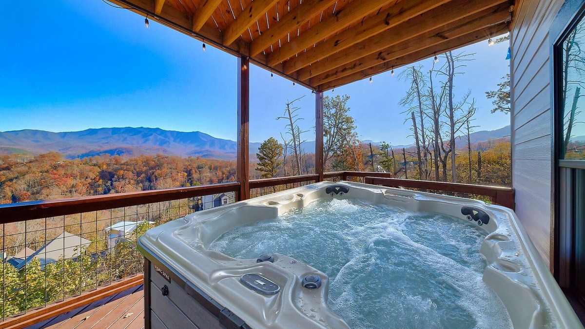Chalet Village North Cabin | Brand New 4 Bedroom Cabin with Amazing Views