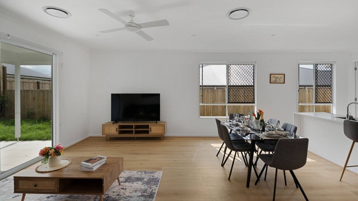 Park Ridge House | Brand-new 4BR modern family home @Park Ridge