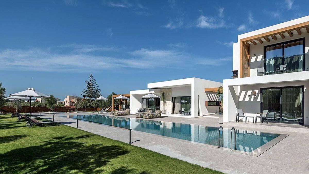 Kato Gouves Villa | Brand new 8 bedroom villa with a heated pool