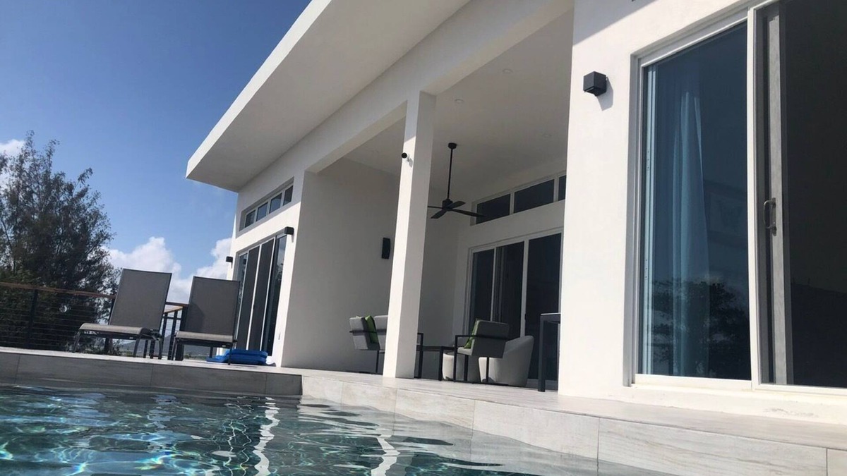 Westbury House | Brand new and modern with breathtaking views