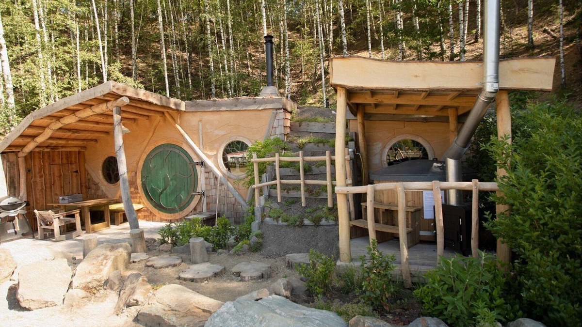 Maaseik House | Brand new Hobbit House