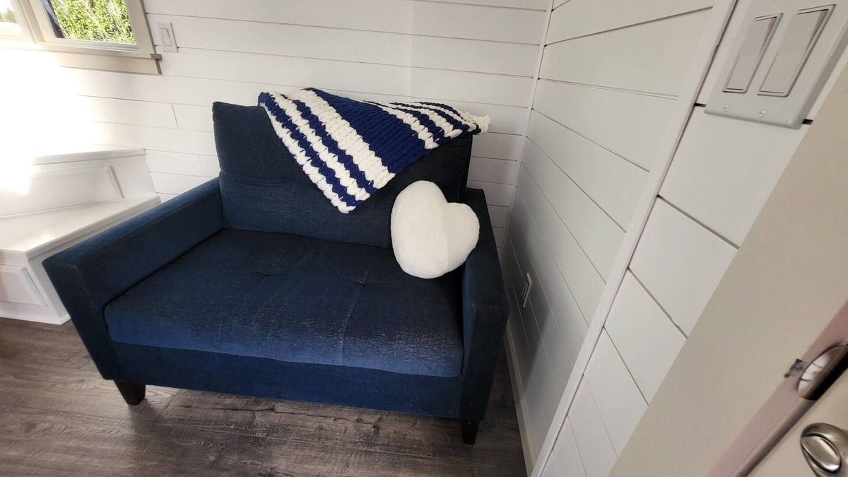 Ferndale Apartment | BRAND NEW Blueberry TINY House Stand-Alone Studio w/AC. Cozy Slice of Heaven!