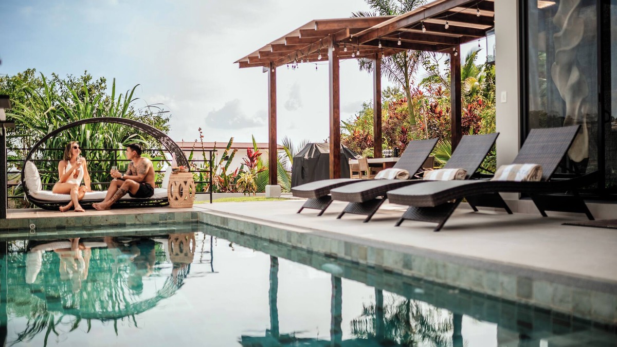 El Cerro House | Brand New Casa Lunula 4-bedroom 4.5 Bath house in Manuel Antonio w/Private Pool