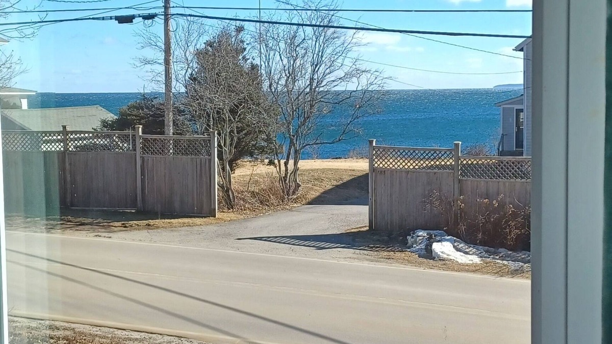 New Harbor Apartment | Brand new, charming and bright 2 BR, 1 BA Studio with view to the open ocean