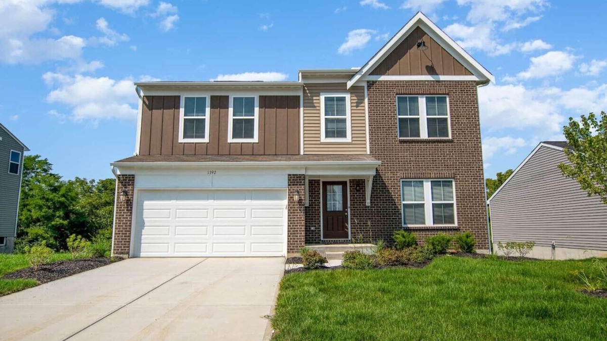 Otterbien Home House | Brand new construction in well-kept HOA community.