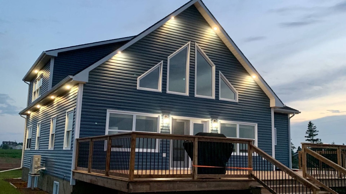 Red House Cottage | Brand New Costal Water Front Cottage with Stunning Ocean Views