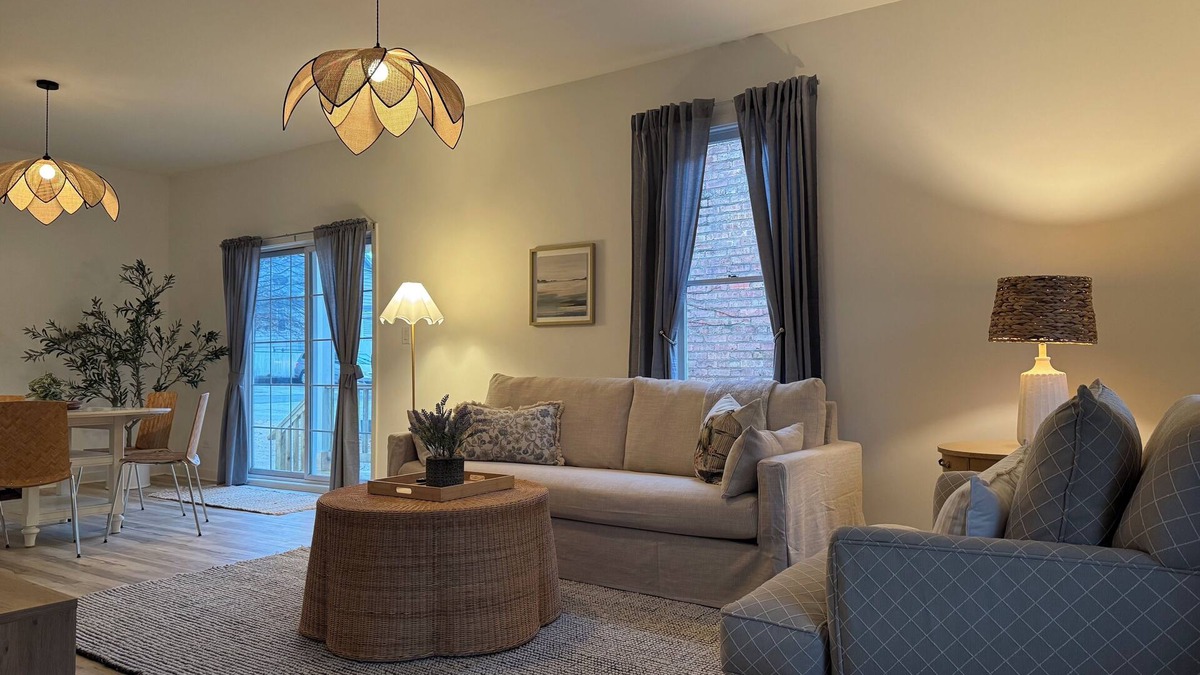 Michigan City Cottage | Brand New Cottage Walkable to All Downtown Michigan City & Beach!