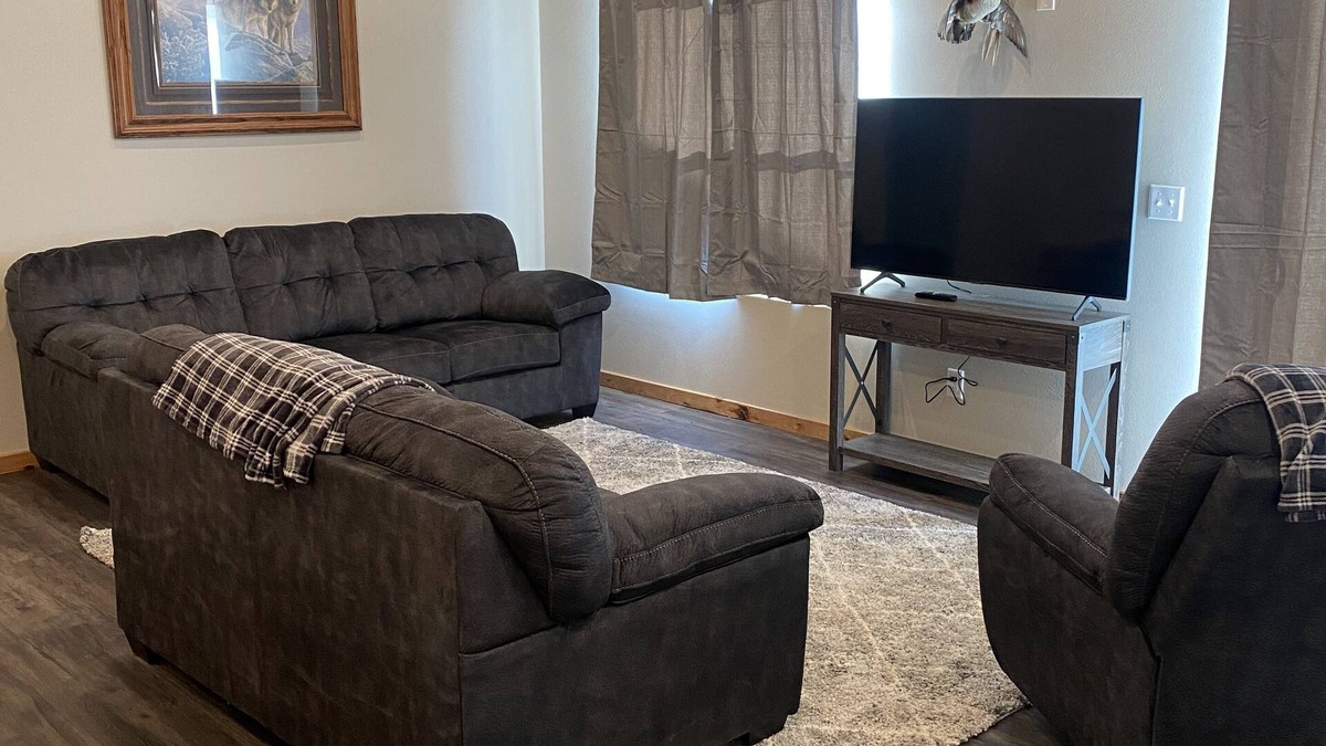 Webster Condo | Brand New Duplex Across the road from Devils Lake w/lake access