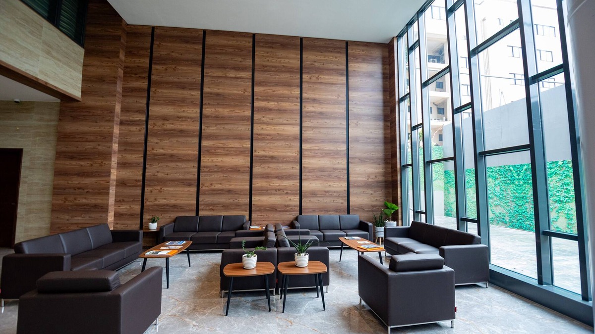 North Ridge Apartment | Brand New Executive Suite - Osu