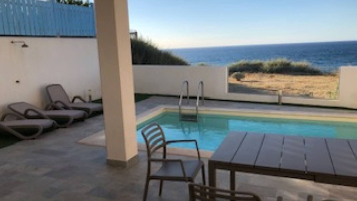 La Ciaccia Apartment | Brand new first floor apartment with frontal sea view, 20 m from the sea.