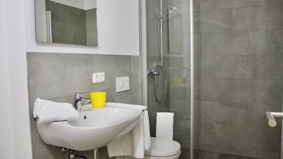 Kelheim Apartment | Brand new, fully furnished 1 room apartment in Regensburg/Kelheim
