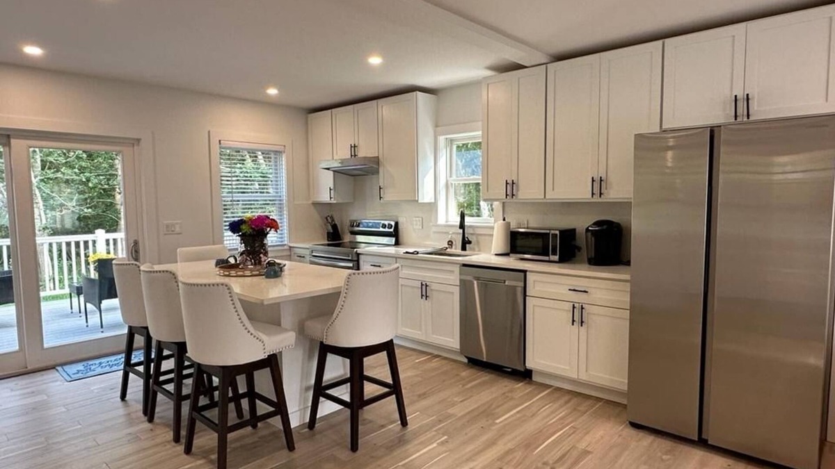 Katama House | Brand New!Guest House in Edgartown, MA