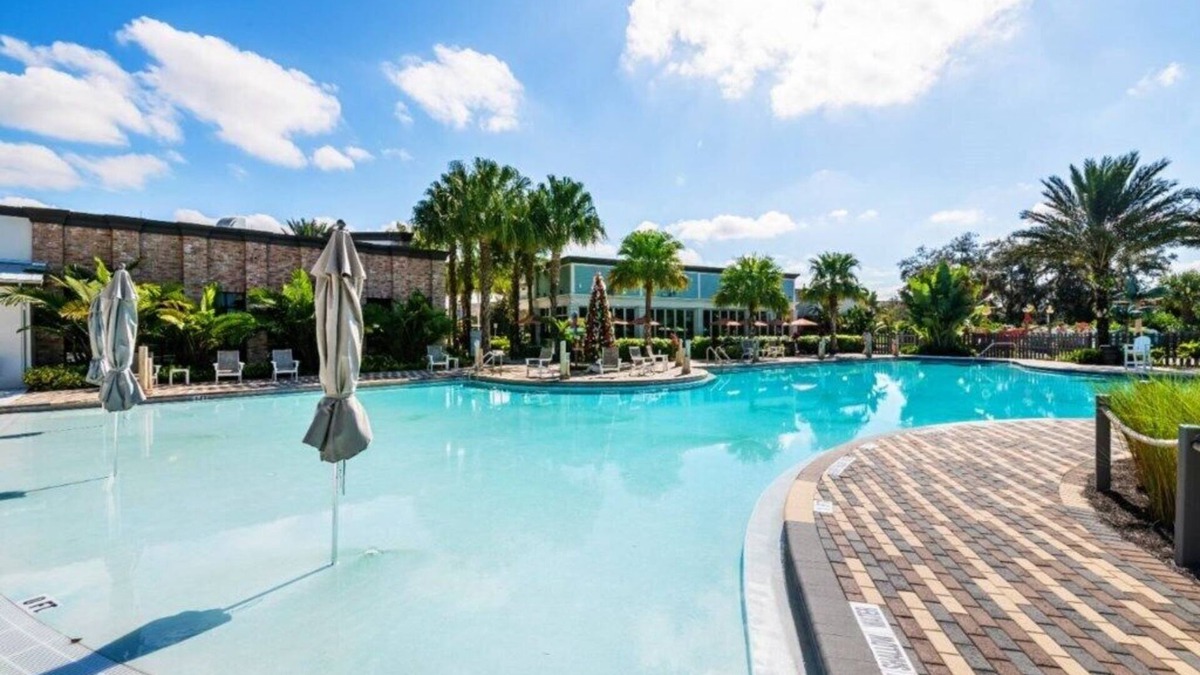 Davenport House | Brand New Home/20 mins from Disney and Epic!/Grand Pool and more!