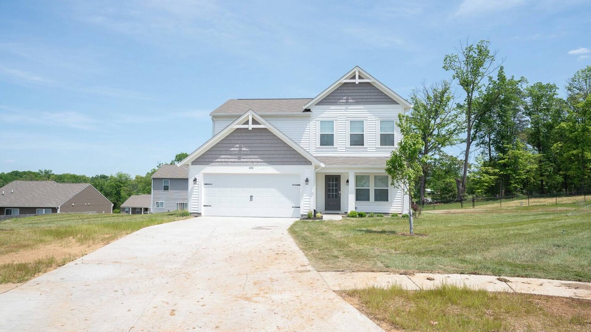 Buechel House | Brand new home less than 30 mins away from Louisville's favorite destinations!