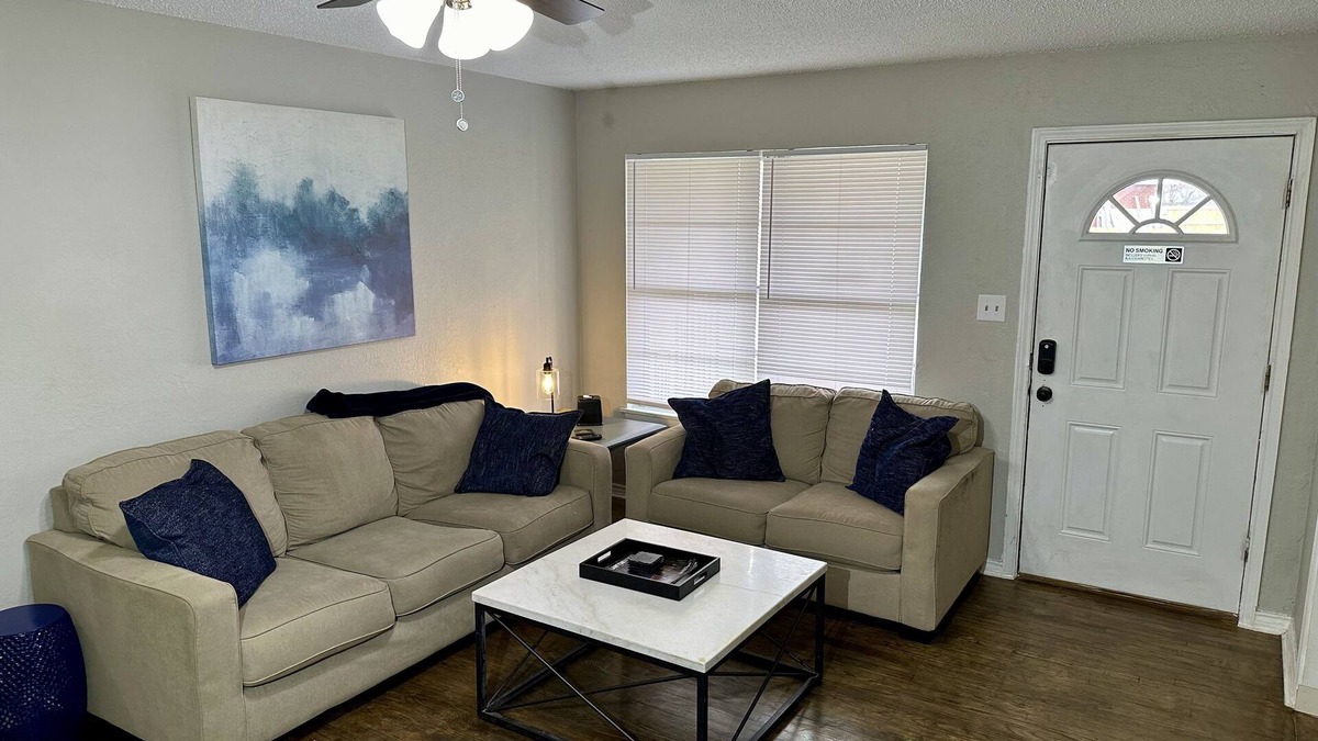 Lawton House | Brand new- just remodeled! Adjustable base beds! Close to Ft. Sill!High end Home