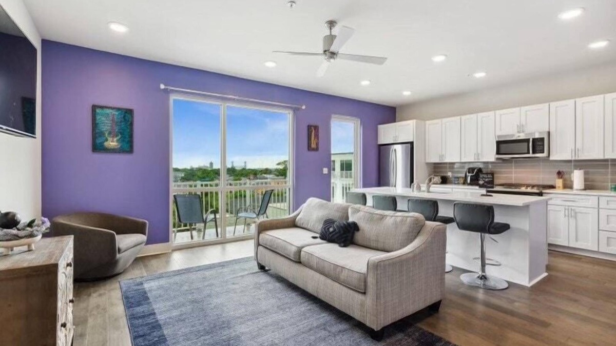 Bywater Condo | *BRAND NEW LISTING* Luxury Penthouse Near the French Qtr. w/parking