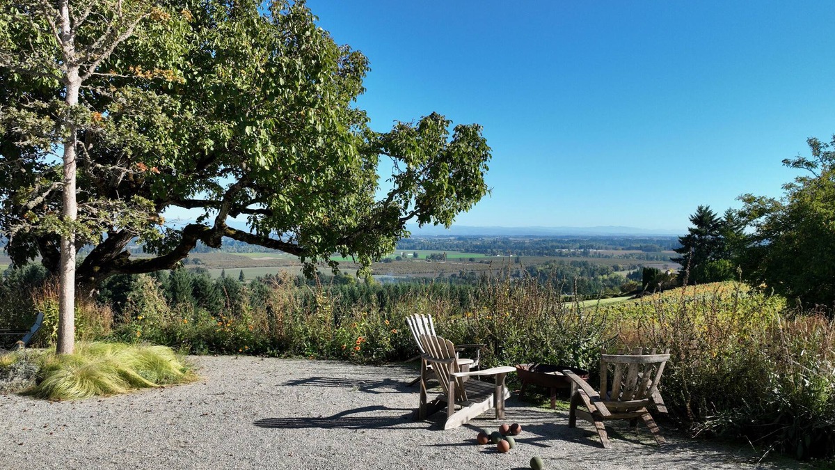 Dayton Cottage | Brand new lodging, perched high atop the Dundee Hills @ White Walnut Estate!