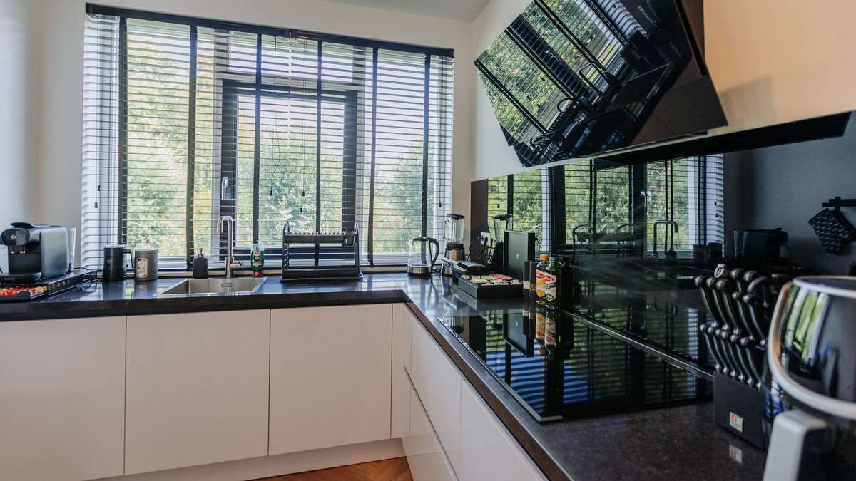 Slotervaart Villa | Brand new Luxurious 6 Bedroom Villa in Amsterdam