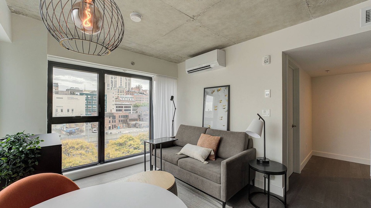 Chinatown Condo | Brand New luxury apartment-3 1/2 For Rent-Downtown-fully furnished