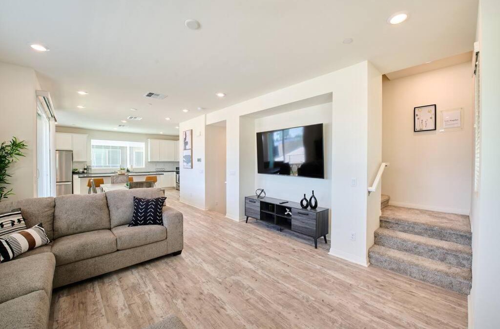 Northridge House | Brand new Luxury Townhouse in Northridge CA
