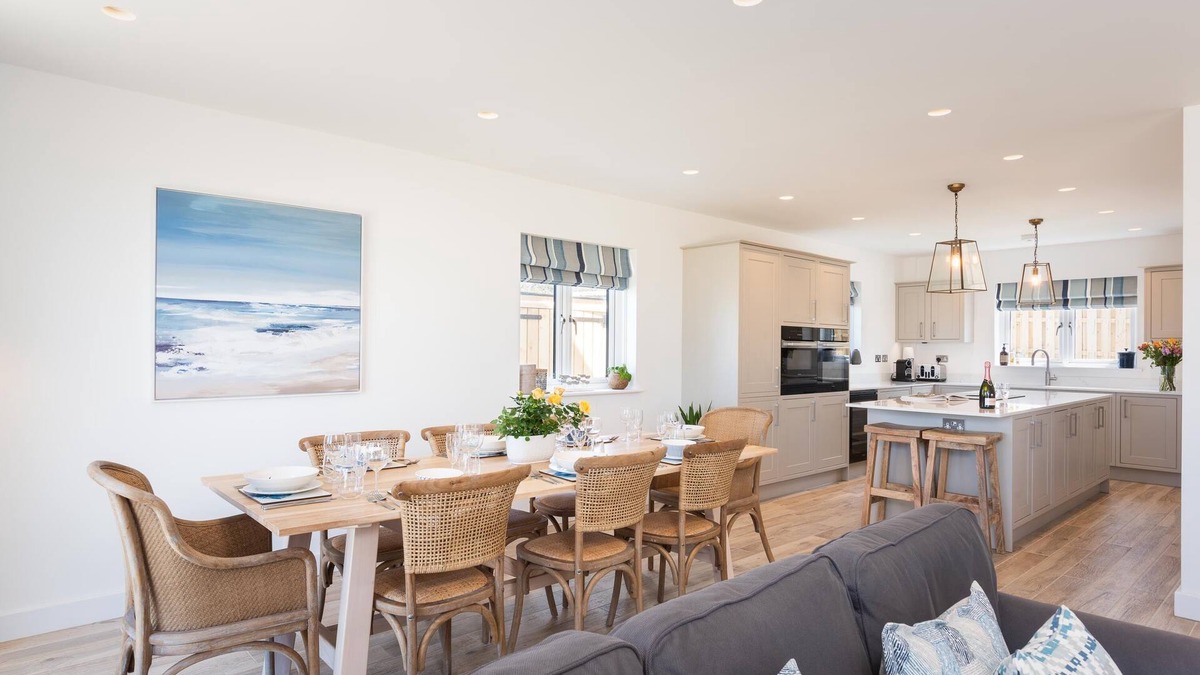 Constantine Bay House | Brand New Luxury villa on Treyarnon Beach sleeps 8, Dog Friendly