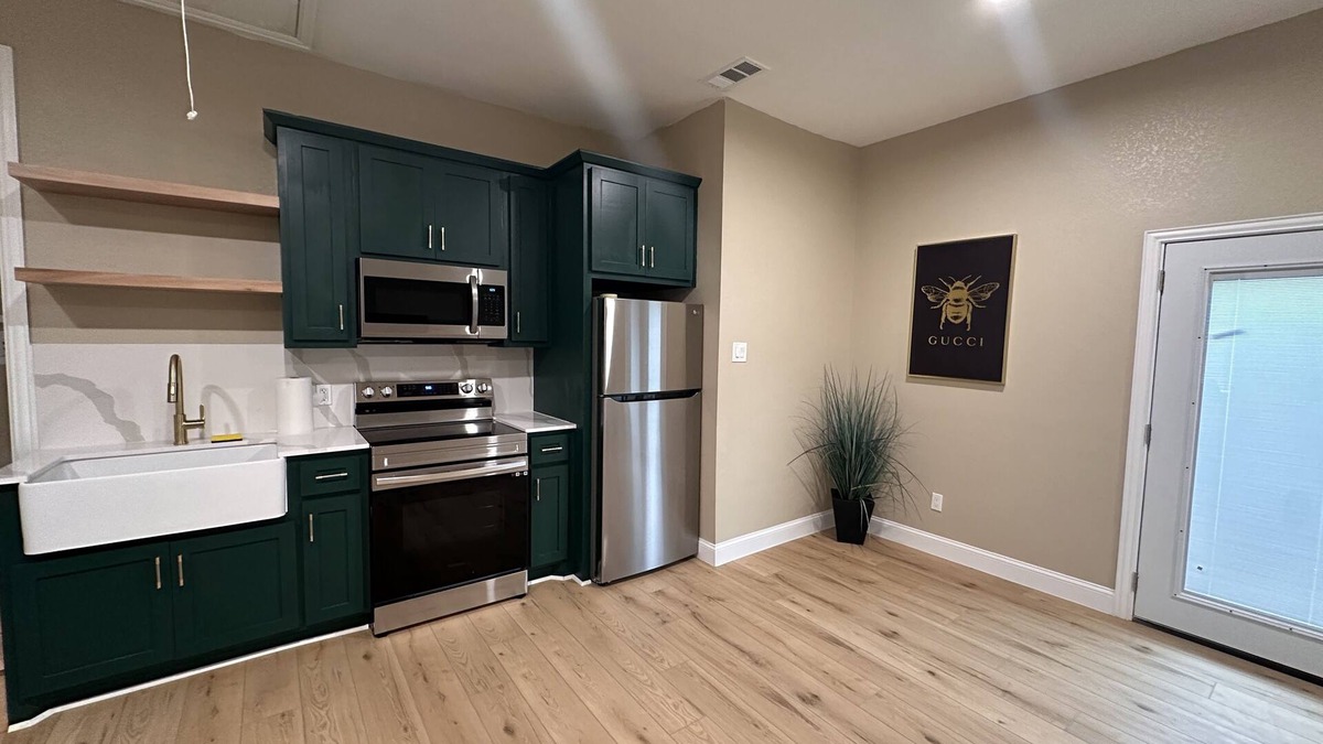 Red Oak Apartment | Brand new modern one bedroom