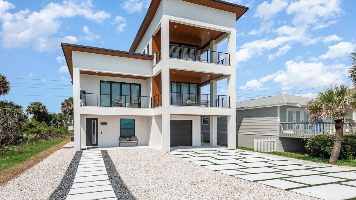 Flagler Beach House | BRAND NEW/Modern/Beachfront Oasis/Grill/2 Car Garage