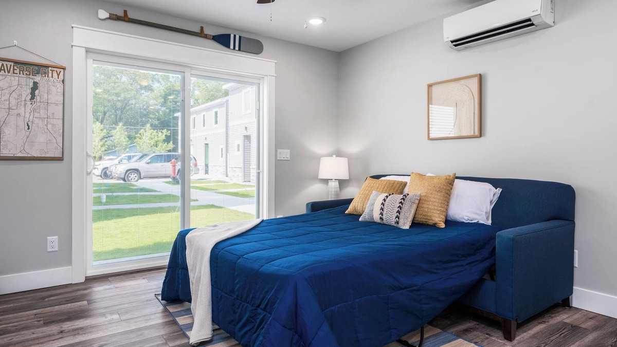 Traverse City House | Brand New Modern and Cozy Townhouse On The Cusp Of Downtown Traverse City