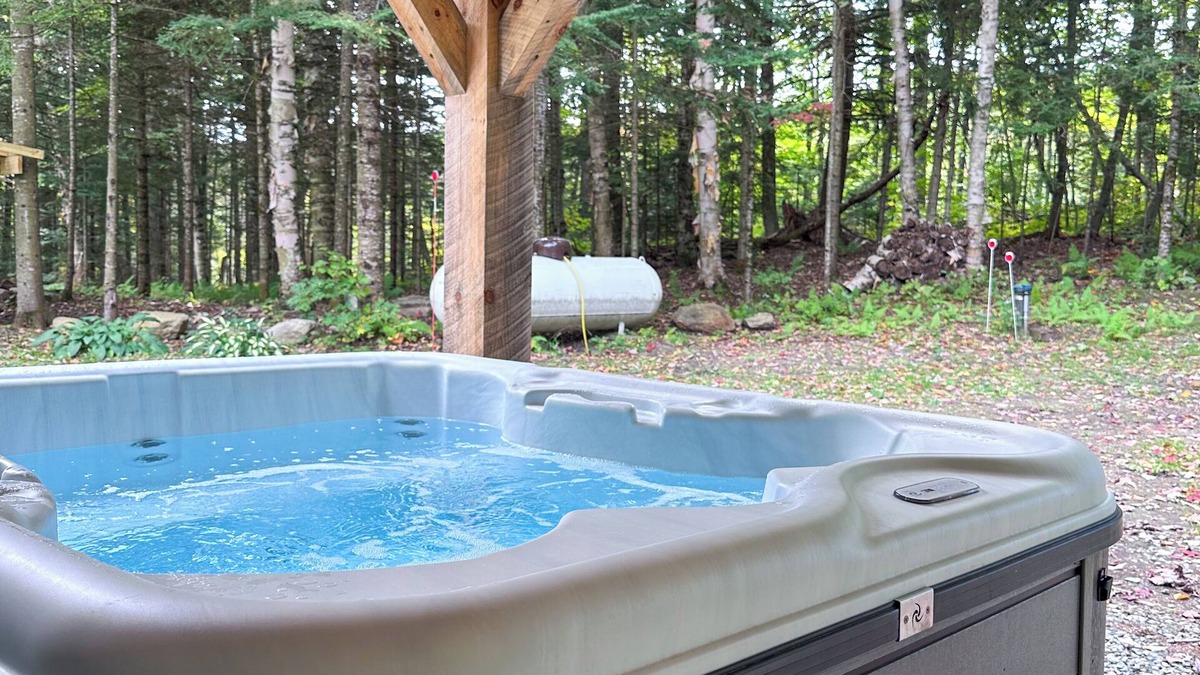 North Troy House | Brand New, Private Home w/Nordic Hot Tub- Just 1/2 mile to Jay Peak Resort