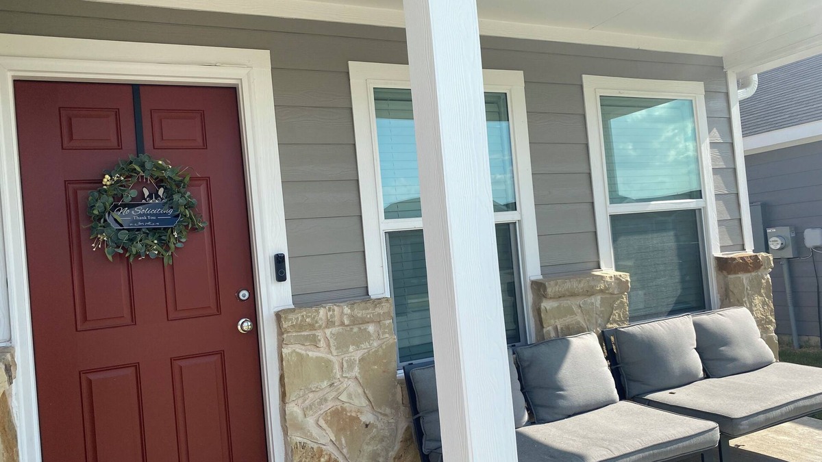 Clear Lake House | Brand New Relaxing Home with Office and Massage Chair in Quiet Neighborhood