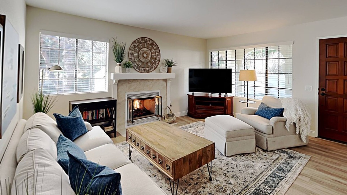 University City Condo | Brand NEW Remodel Single Level 2 Bd 2 Ba 2 Car Garage POOL UTC La Jolla Close to UCSD!