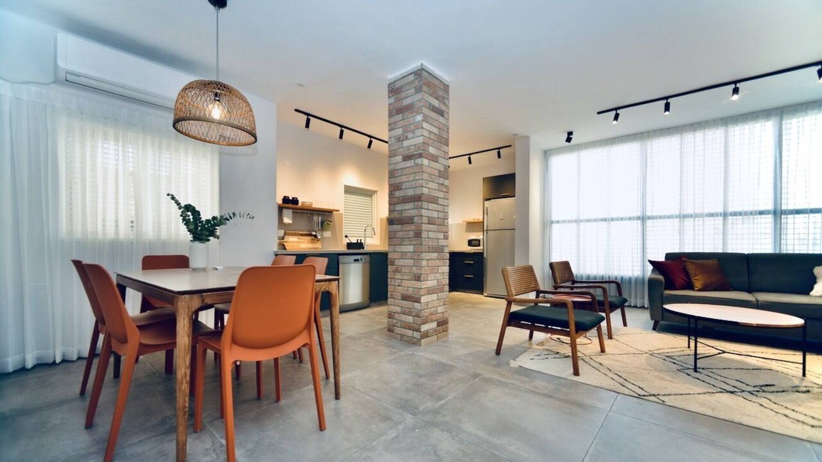 Diamond Exchange District Apartment | Brand New Remodeling 10 min from Hilton Beach