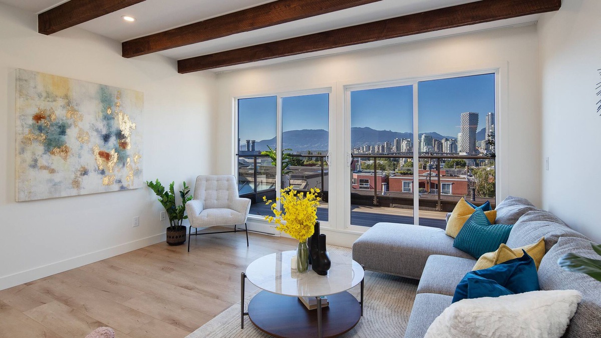 Fairview House | Brand new renovated luxury water and city view, just steps to Granville Island!