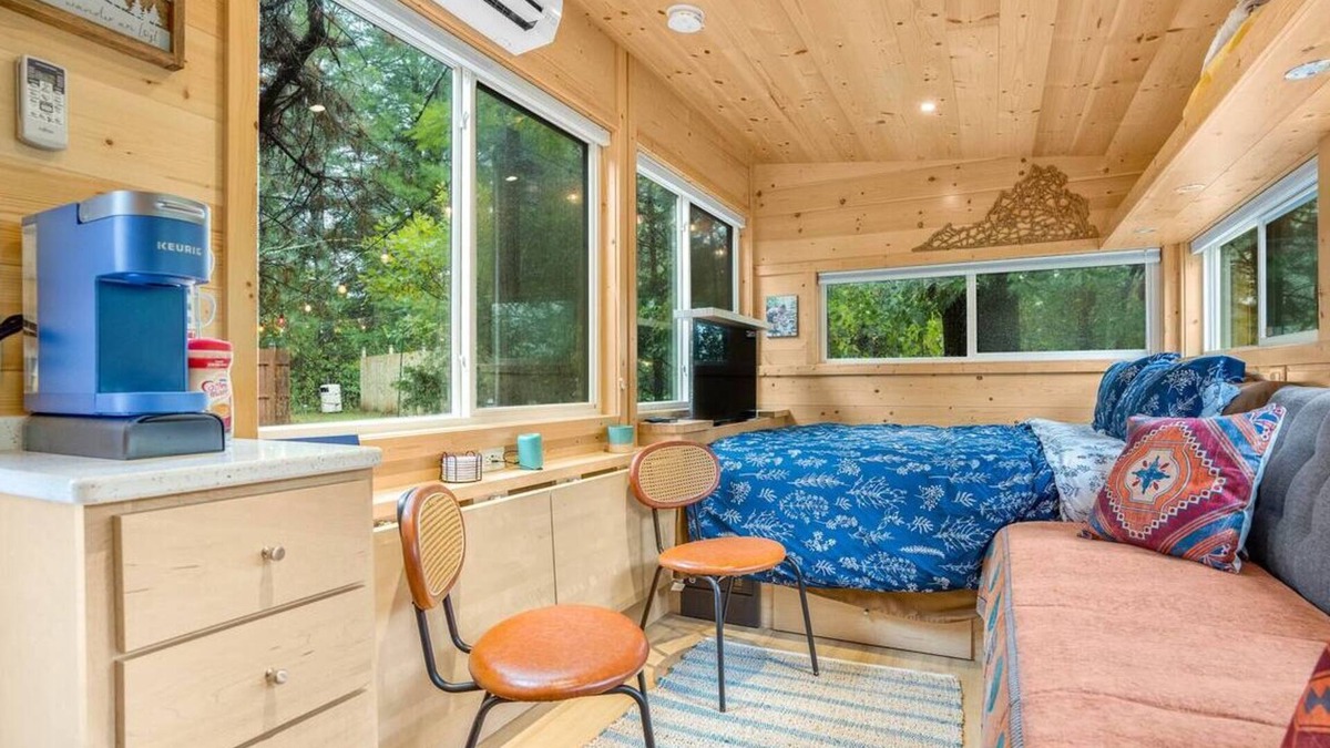 Afton Cottage | Brand new serene luxury cottage just off the Brew Ridge Trail