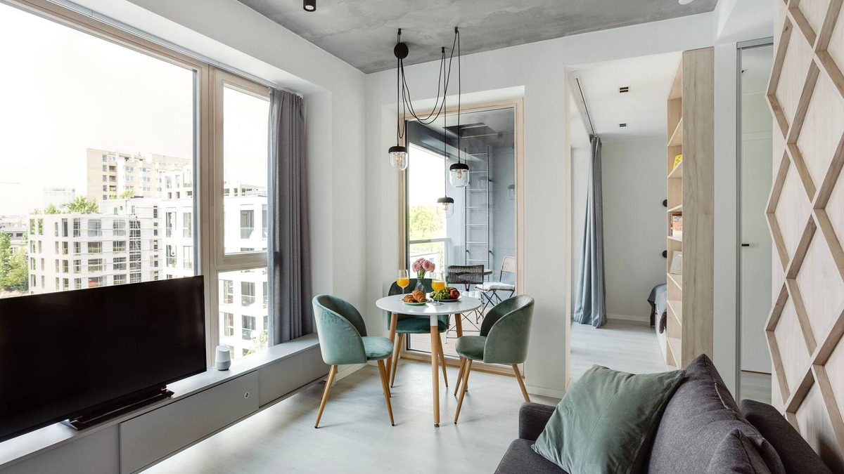 Business District Apartment | Brand New Smart House City Center