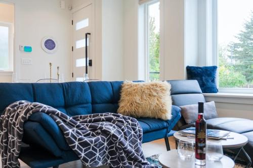Renfrew-Collingwood Apartment | Brand New Spacious Home in Heart of Vancouver