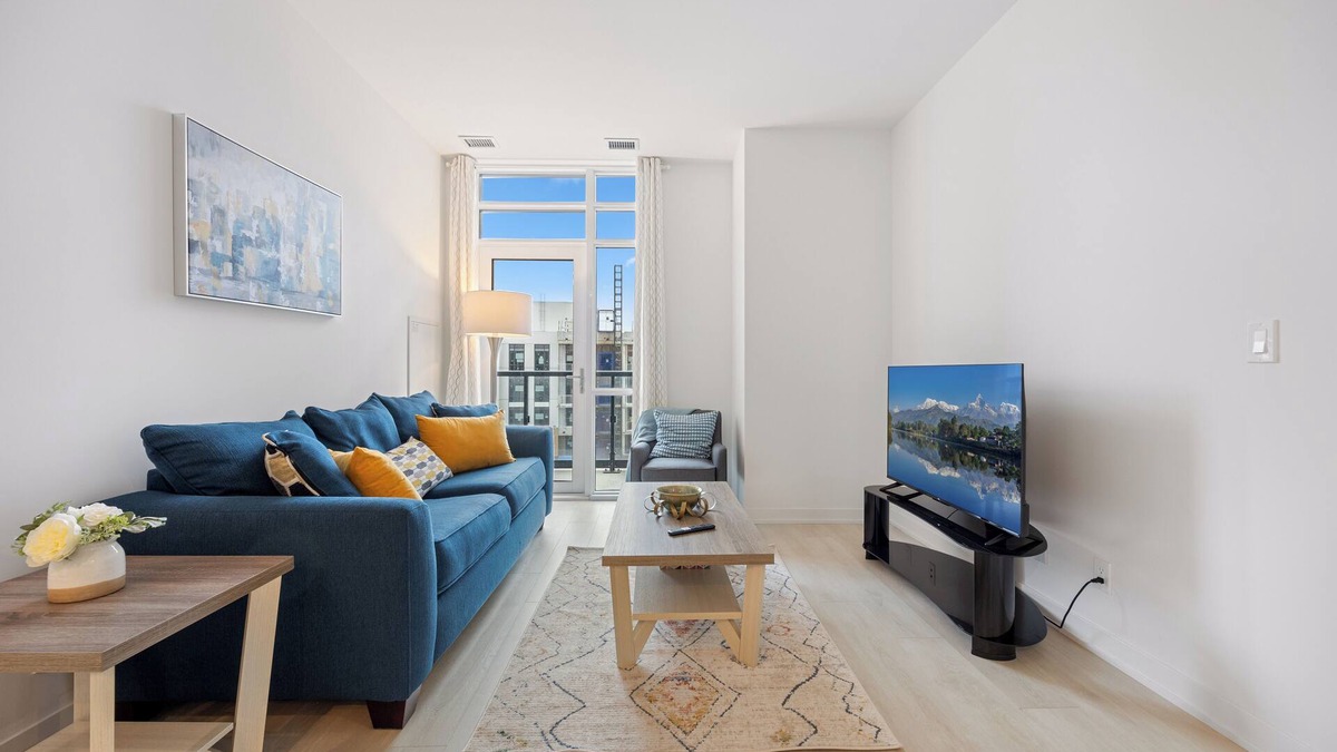Beverley Glen Apartment | Brand New, Stylish 2-Bedroom, 2-Bathroom Apartment with Free Parking