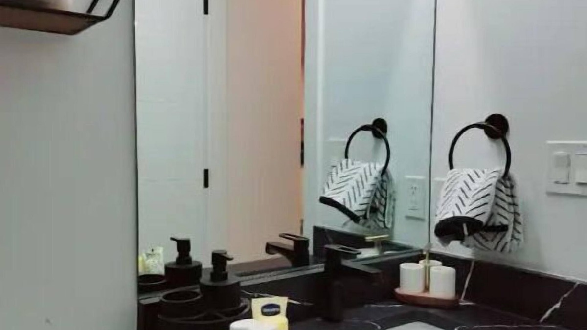 Northwest Calgary Apartment | Brand New Stylish Suite with separate entrance