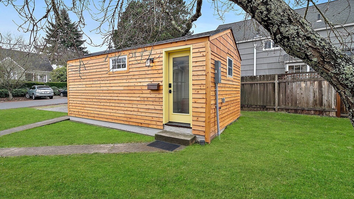West End House | Brand New Tiny Home Near Ruston