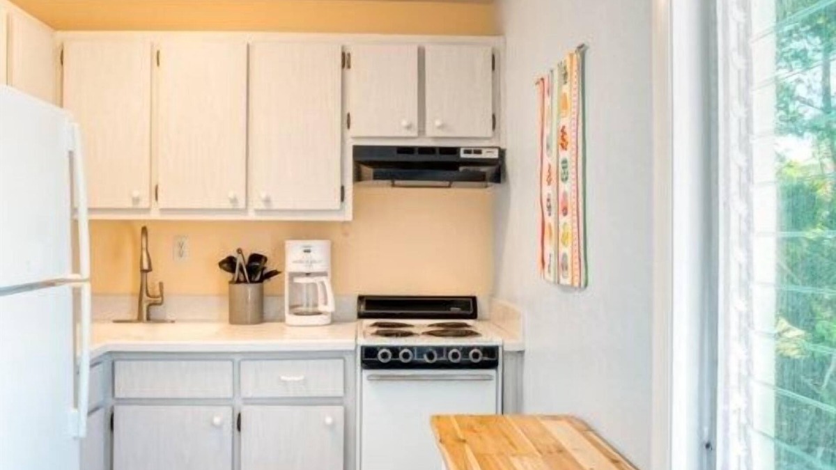 Sanibel Cottage | Brand New to the rental market !