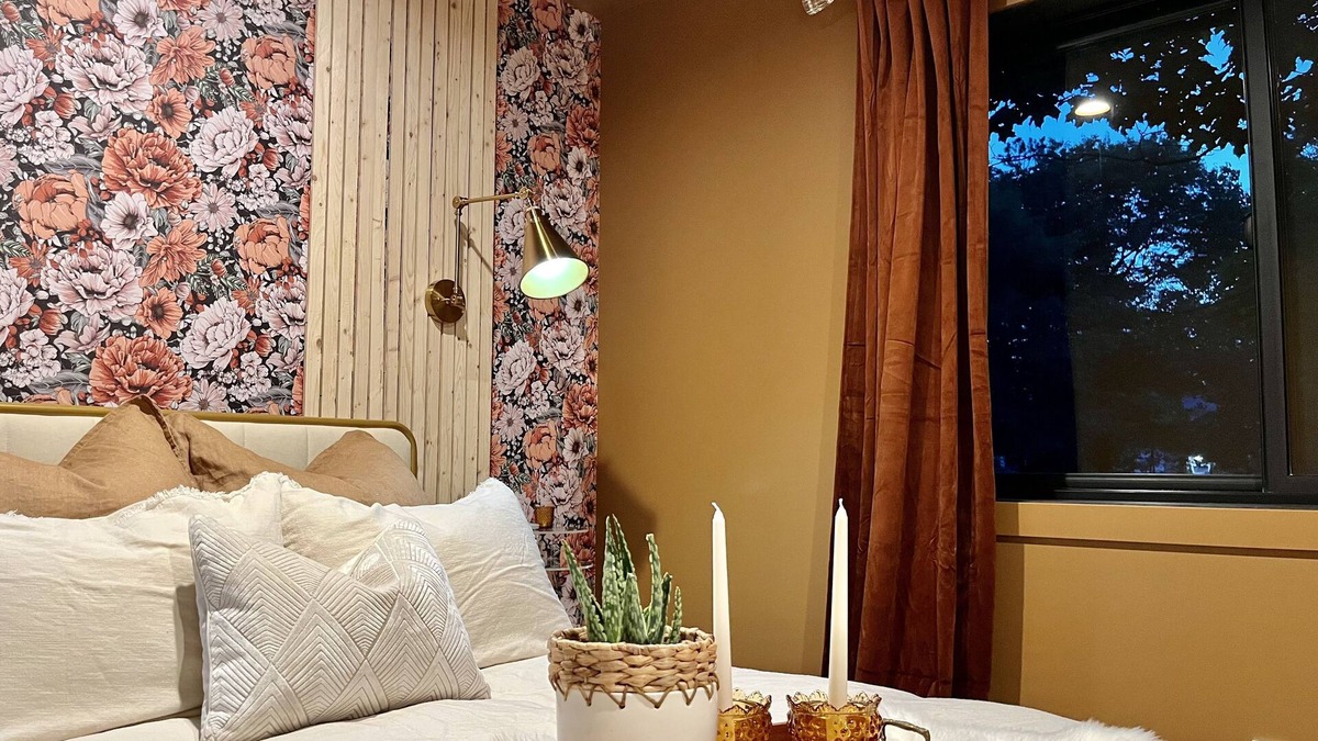 Solon Springs House | BRAND NEW Vacation Suites steps from Lucius Woods County Park & Lake St. Croix!