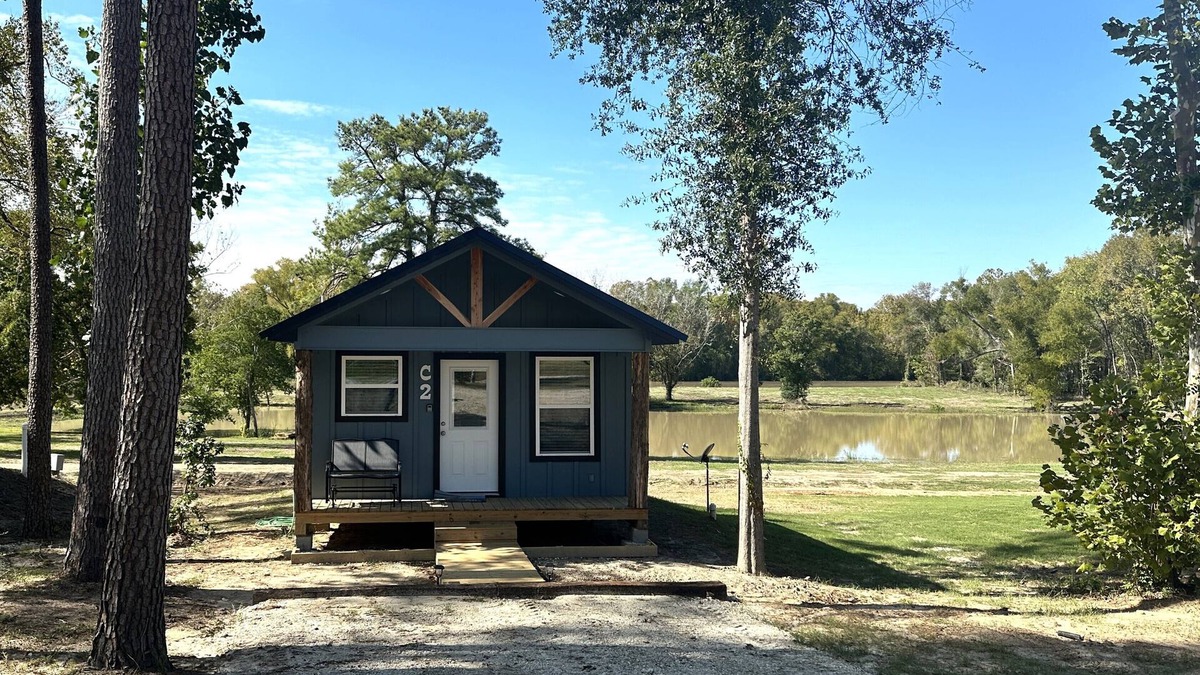 Trinity Cabin | Brand new waterfront cabin "C2"