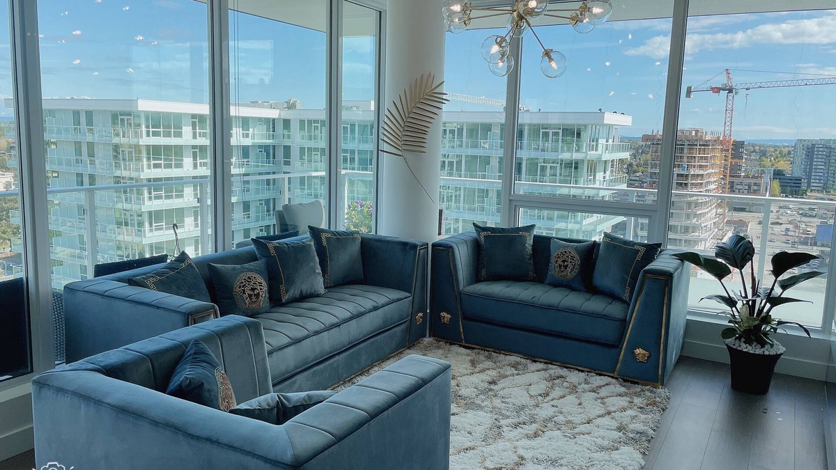 Richmond City Centre Apartment | 💖BrandNew The Paramount Penthouse furnished with Versace furniture light & love💖
