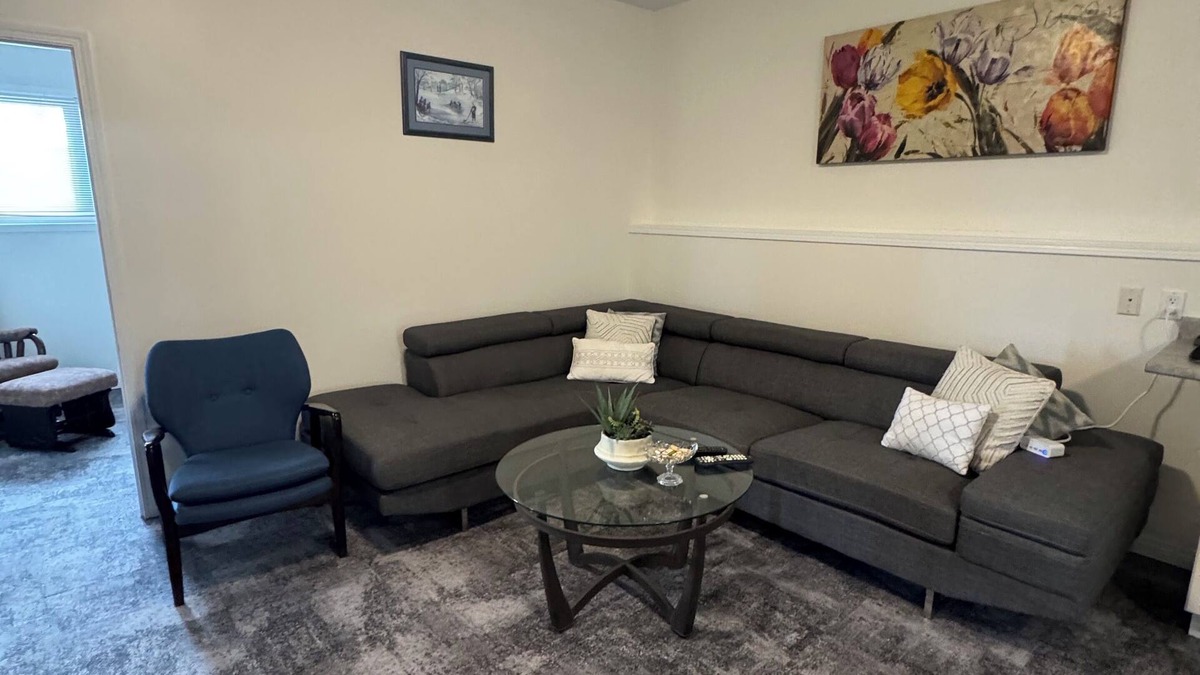 Brandon Apartment | Brandon's Hanbury View