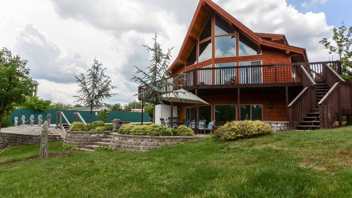 Branson Cabin | Branson Cabin on Table Rock Lake and in the City Limits! | 54