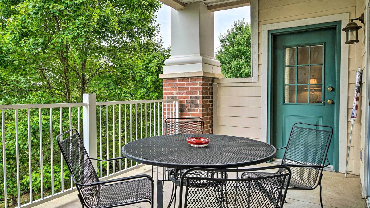 Branson Condo | Branson Condo w/Balcony, 3 Miles to Downtown