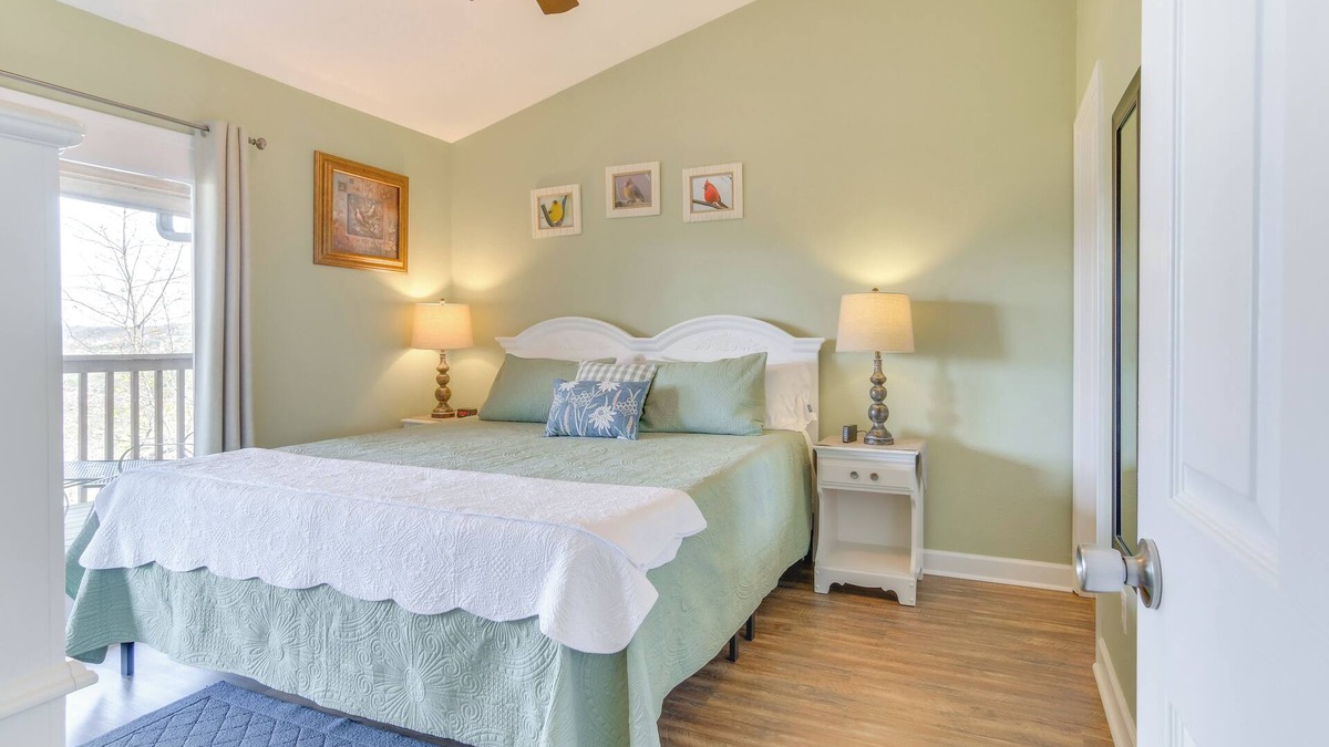 Notch Estates Condo | Branson Condo w/Views - Near Silver Dollar City!