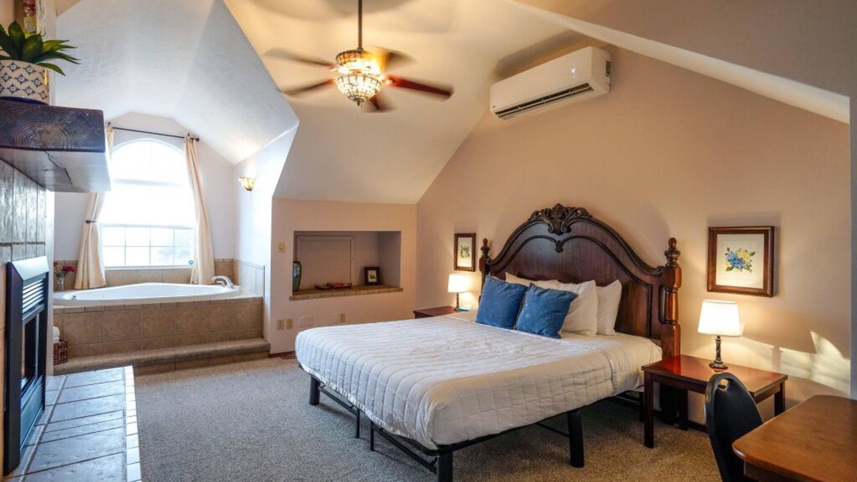 Ponce De Leon Bed & Breakfast | Branson Shepherd's Fiddle Suite - Your Perfect Ozark Escape